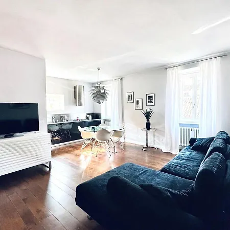 Gaia Boutique * Desenzano del Garda